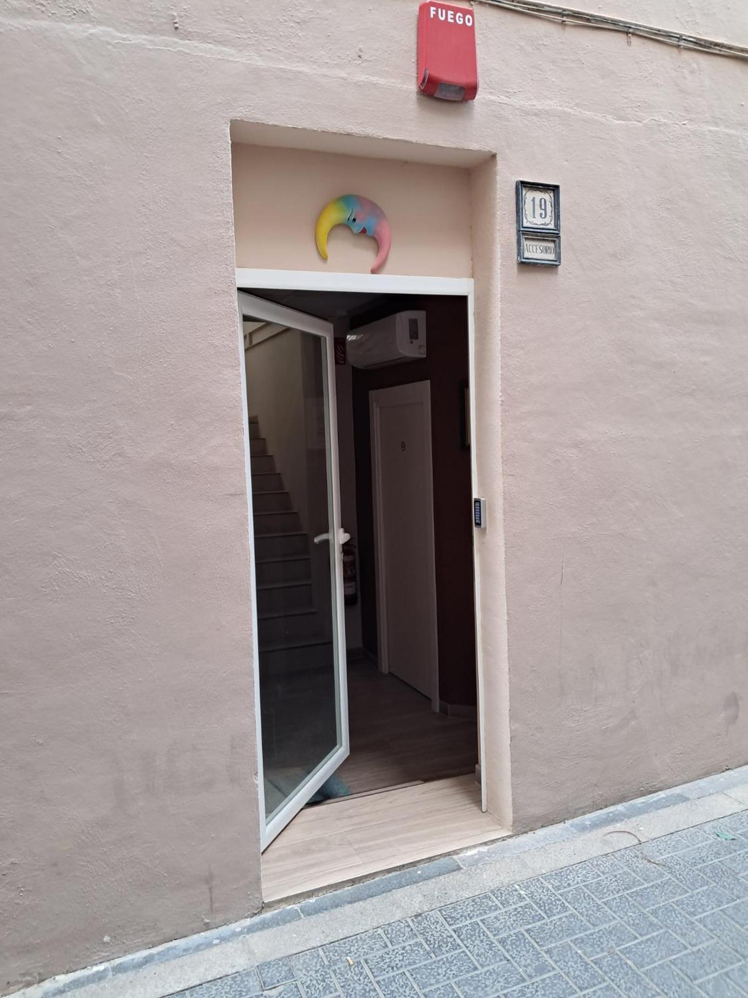 Apartamentos Pelicano Benidorm Exterior photo